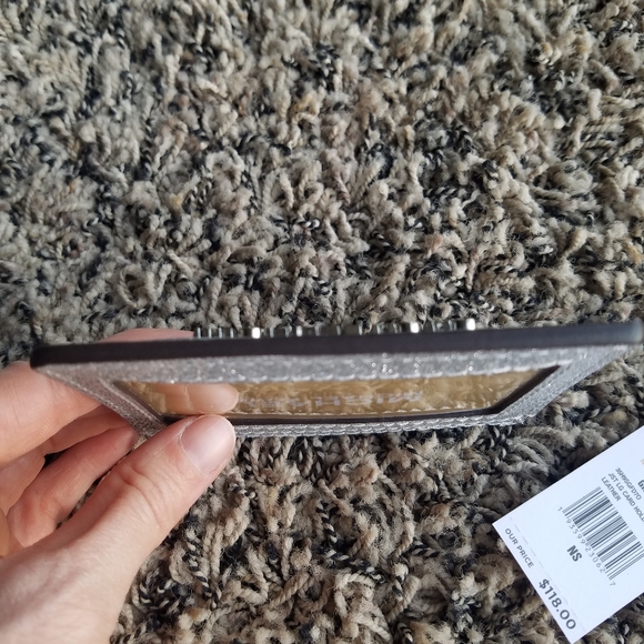 SOLD! Michael Kors Jetset Large Card Holder Silver - Picture 5 of 8